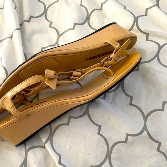 Authentic Prada sandals - Picture 5 of 8